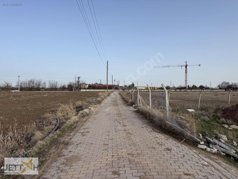 Karahüyükte 300m2 Elekt. Sulu Bahçeler — fotoğraf 12