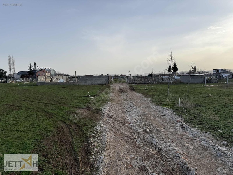 Karahüyükte 300m2 Elekt. Sulu Bahçeler — fotoğraf 19