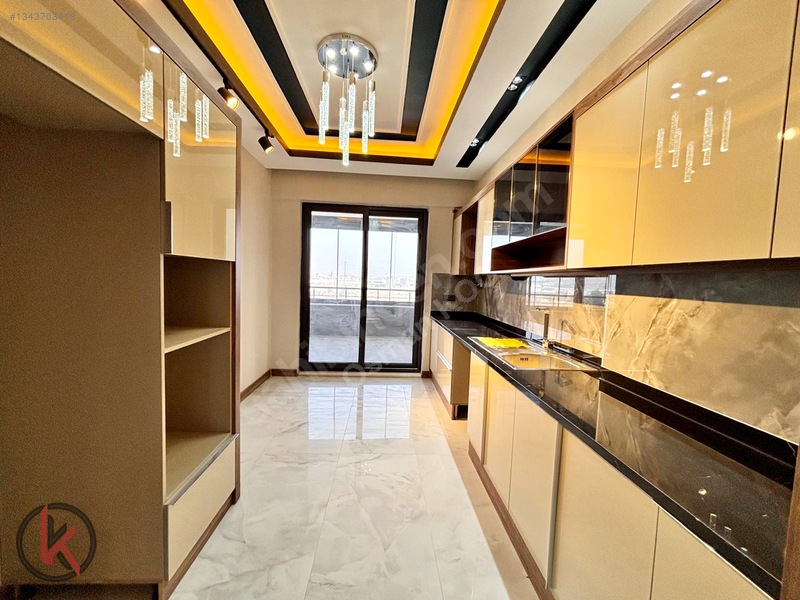Göktürk'de Modern Ve Şık Yemek Odalı Emsalsiz Ultralüx 2.5+1