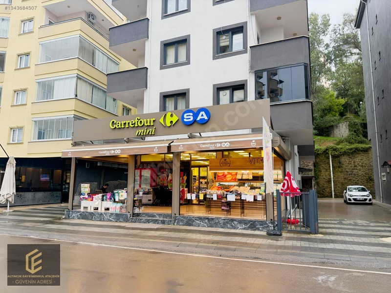 Karşıyakada Devren Kiralık Hazır Market | 110+45 M² | — fotoğraf 2