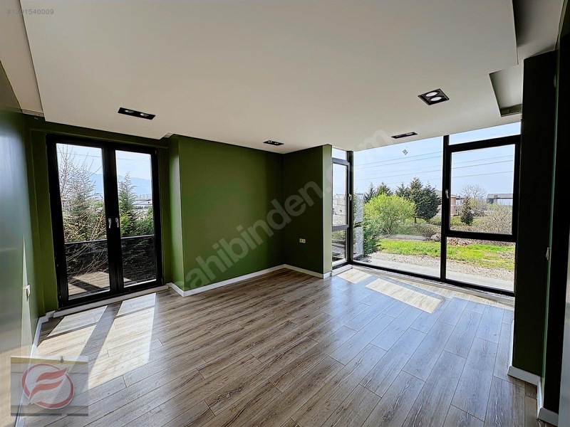 Efe Grup'tan Şıralık Bölgesi 300 M2 Satılık Triblex Köşe Villa — fotoğraf 8