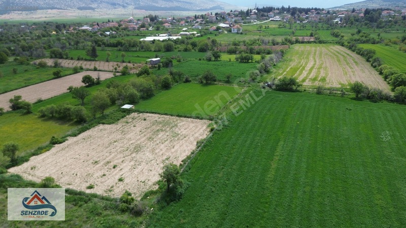 Bozova'da 1.766 M² Satılık Tarla - Yol Cepheli, Sulama İmkanlı — fotoğraf 4