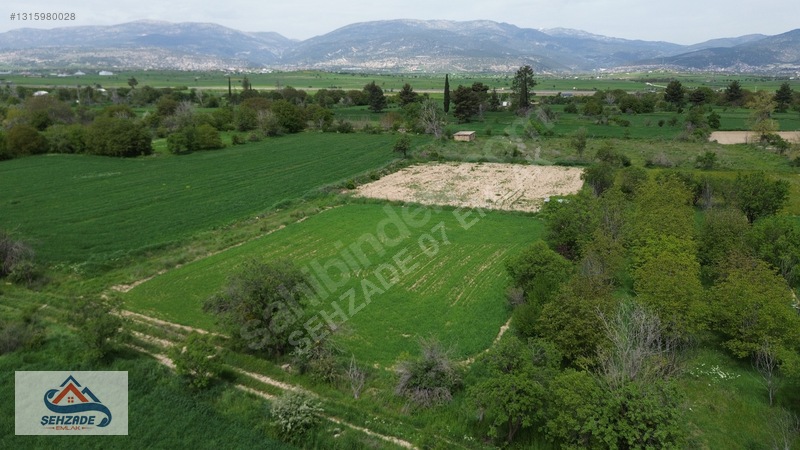 Bozova'da 1.766 M² Satılık Tarla - Yol Cepheli, Sulama İmkanlı — fotoğraf 9