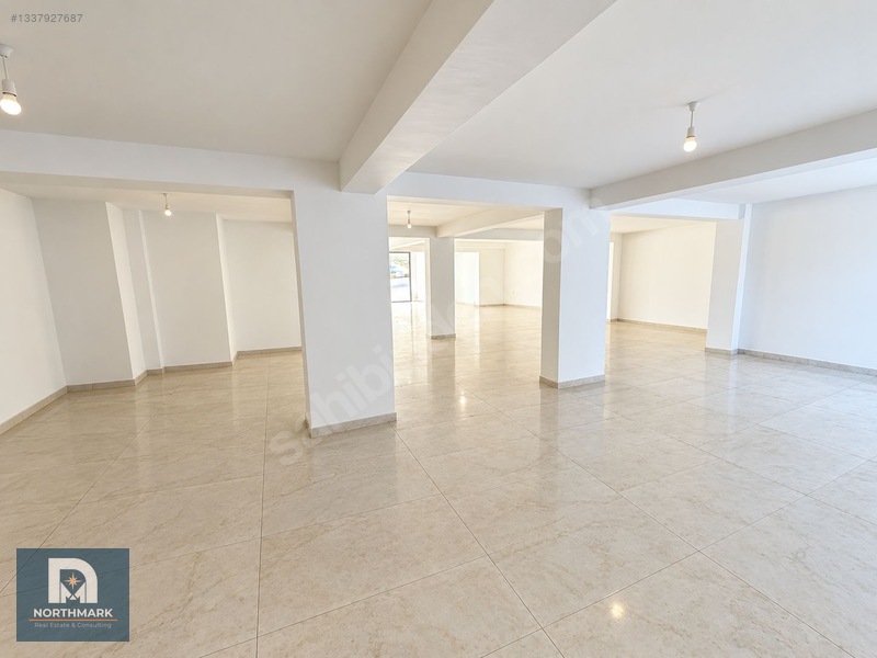 Atatürk Bulvarı'nda 225 M² Satılık Dükkan — fotoğraf 6