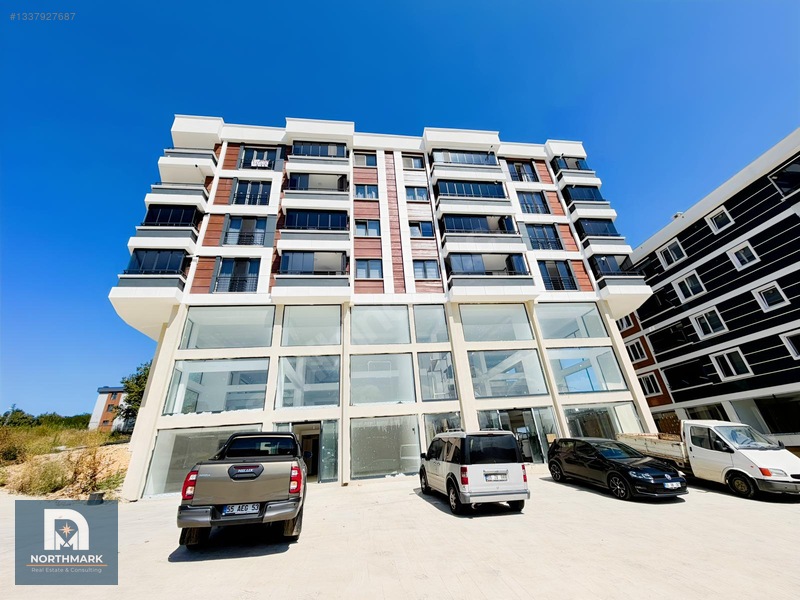 Atatürk Bulvarı'nda 225 M² Satılık Dükkan — fotoğraf 8
