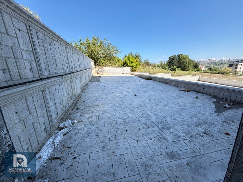 Atatürk Bulvarı'nda 225 M² Satılık Dükkan — fotoğraf 10