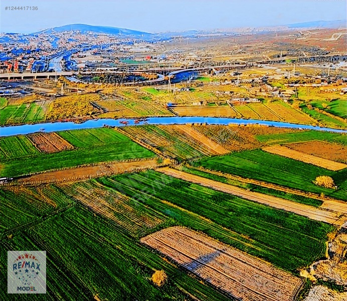 Alaçatı Port Projesinin 5.etap Sınırında Satılık 3375 M2 Tarla — fotoğraf 10