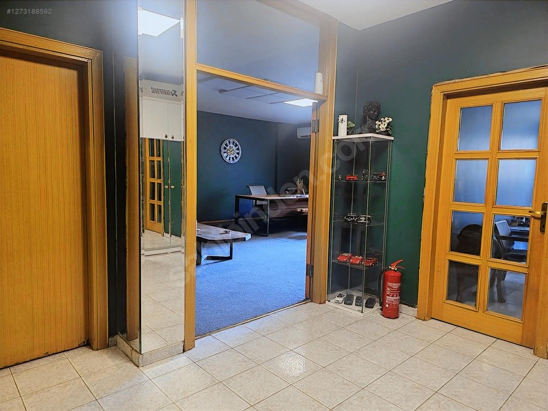 Bahçelievler Mah Baran Sitesinde 3+1 150m2 Satılık Daire — fotoğraf 5