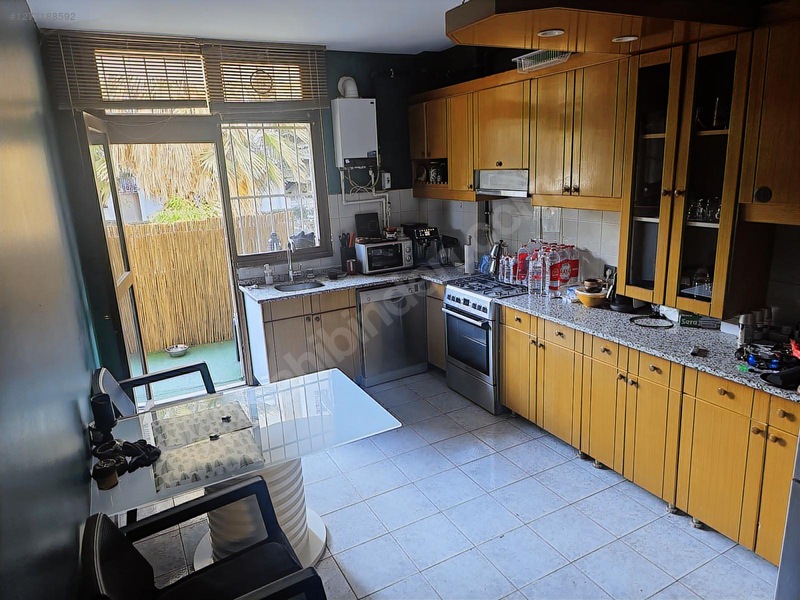 Bahçelievler Mah Baran Sitesinde 3+1 150m2 Satılık Daire — fotoğraf 21
