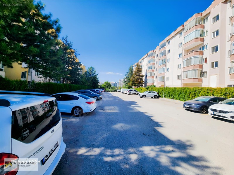 Eryaman'da Site İçerisinde Y.giriş 125m2 3+1 Oturuma Hazır Daire — fotoğraf 9