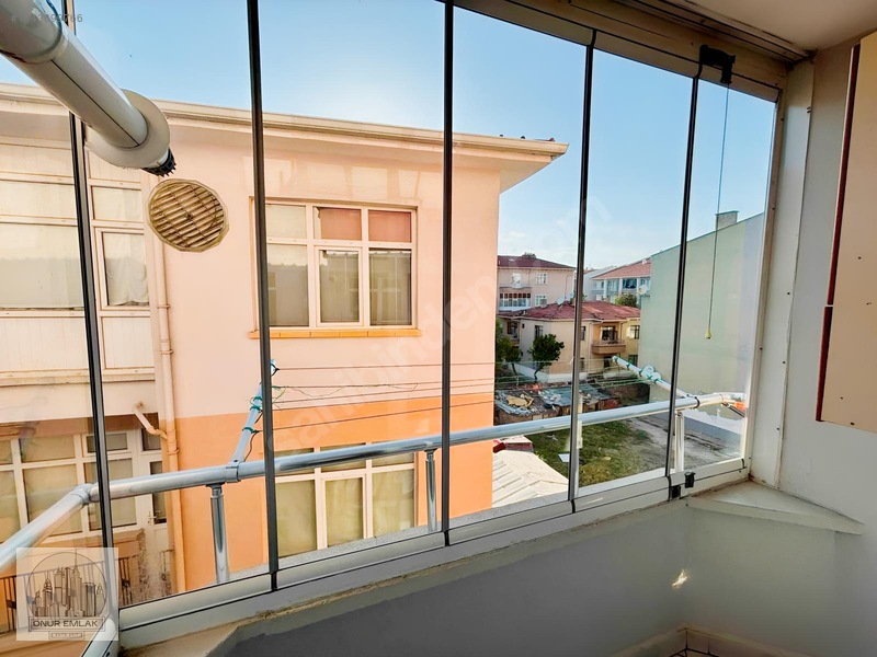 Onur Emlak Gayrimenkul | Zafer & Yol Cepheli & Cam Balkon — fotoğraf 9