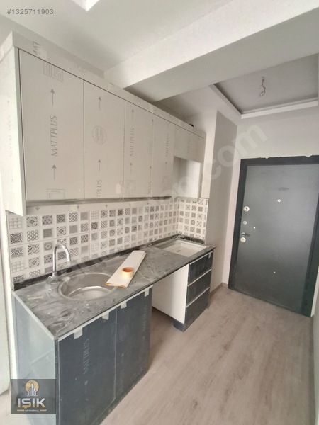 Işık Gayrimenkul'den Kombina'da 1+1 Kiralık Daire — fotoğraf 4