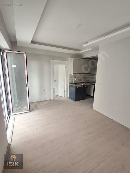 Işık Gayrimenkul'den Kombina'da 1+1 Kiralık Daire — fotoğraf 6
