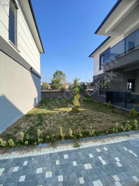 Düzce Beyciler Mah. Satılık 4+1 Villa — fotoğraf 4