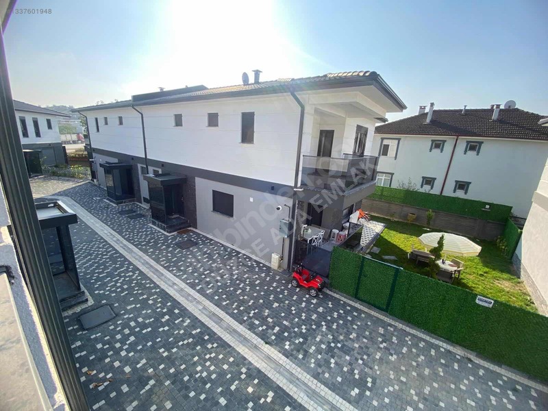 Düzce Beyciler Mah. Satılık 4+1 Villa — fotoğraf 8