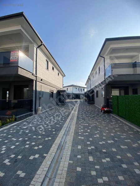 Düzce Beyciler Mah. Satılık 4+1 Villa — fotoğraf 10