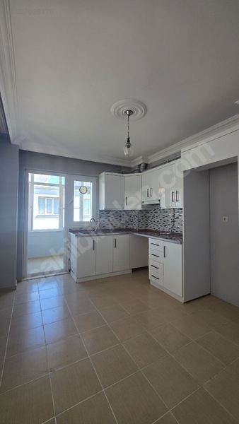 Yalçınlar Gyrmkülden 110M² 2+1 Ebeveynli 17 Yaşnda