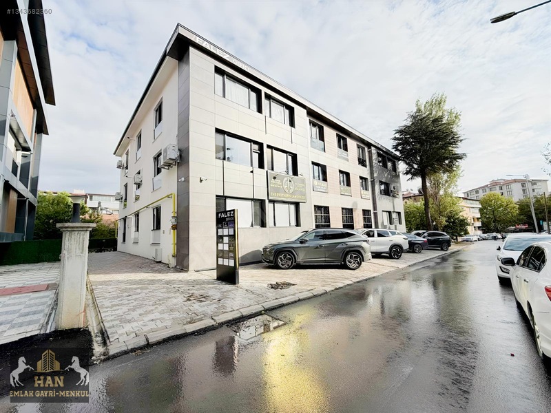 Han Emlaktan Cumhuriyette Satılık Ultra Lüks 2+1 Ofis