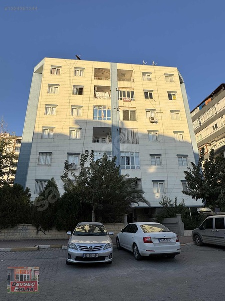 Devseç Emlak'Tan Akbayır Mah. 4 Odalı Uygun Daire