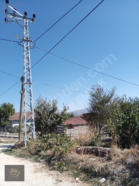 Kemalpaşa Da Satılık 2.300+700 = 3.000 M2 Arsa