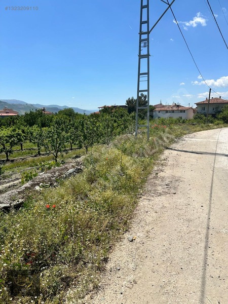 Kemalpaşa Da Satılık 2.300+700 = 3.000 M2 Arsa — fotoğraf 2