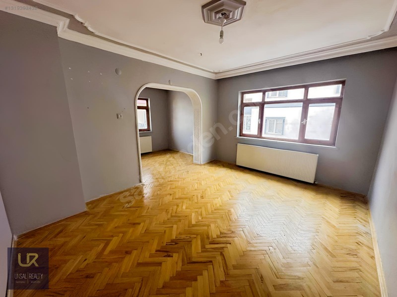 Merkezi Konumda Satılık 2+1 Daire 95m²
