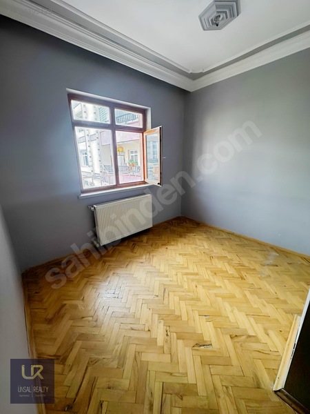 Merkezi Konumda Satılık 2+1 Daire 95m² — fotoğraf 9