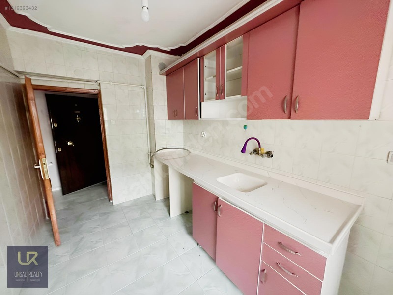 Merkezi Konumda Satılık 2+1 Daire 95m² — fotoğraf 21