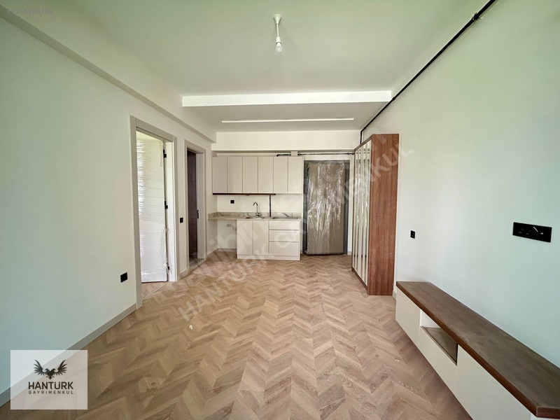 Hantürk'ten Karahasanlı'da Site İçi Geniş Bahçeli 1+1 Apart — fotoğraf 7