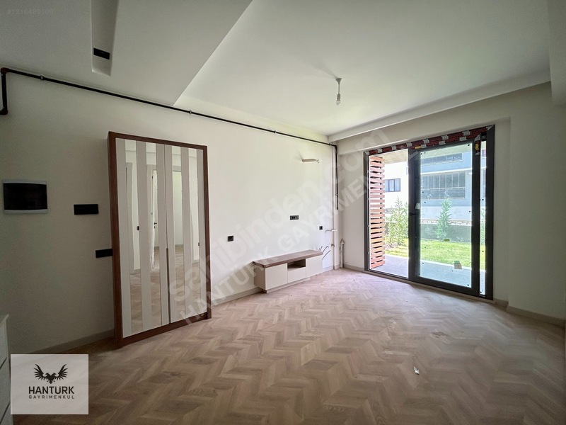 Hantürk'ten Karahasanlı'da Site İçi Geniş Bahçeli 1+1 Apart — fotoğraf 8