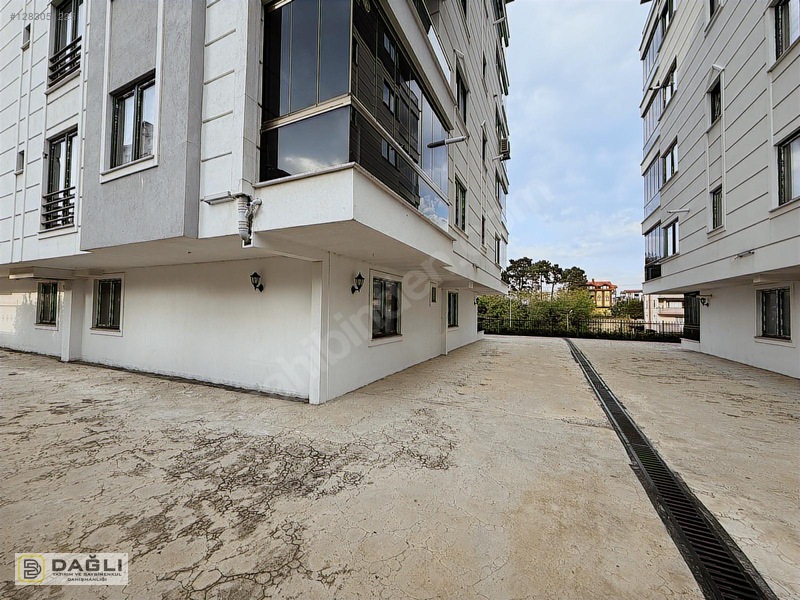 Dağlı Yatırım'dan Lebi Derya Sitesinde Satılık 3+1 Bahçe Kat — fotoğraf 13
