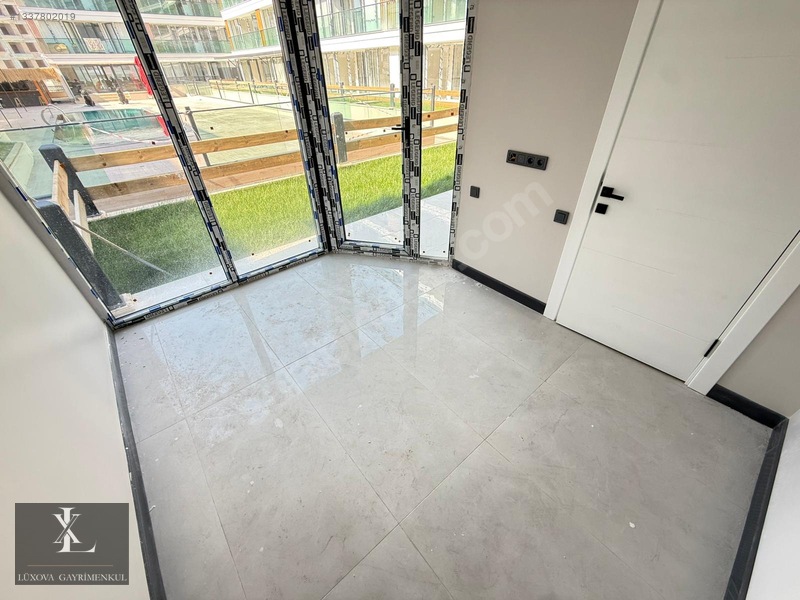 Lüxova'dan Protokol Yolu Yakını Havuzlu 1+1 Kiralık Daire — fotoğraf 13