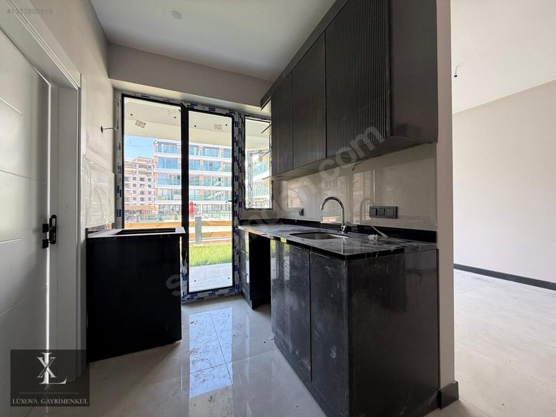 Lüxova'dan Protokol Yolu Yakını Havuzlu 1+1 Kiralık Daire — fotoğraf 20