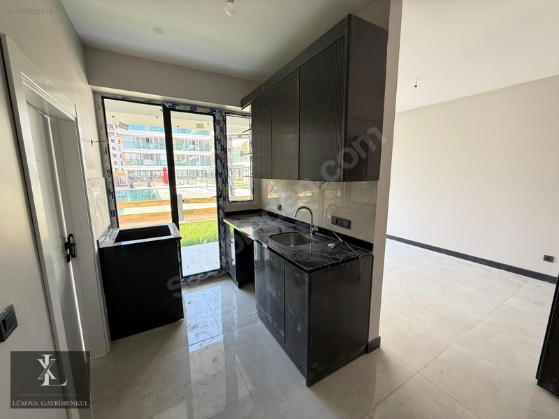 Lüxova'dan Protokol Yolu Yakını Havuzlu 1+1 Kiralık Daire — fotoğraf 21