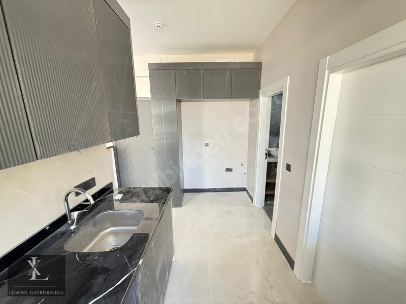 Lüxova'dan Protokol Yolu Yakını Havuzlu 1+1 Kiralık Daire — fotoğraf 28
