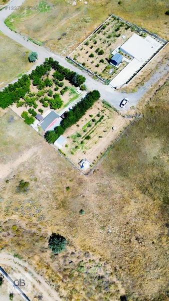 Cb Yatırımdan Etrafı Çevrili Ağaçları Hazır Hobi Fiyatına İmarlı — fotoğraf 2