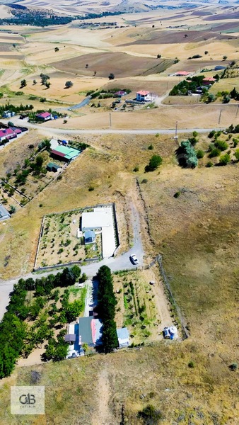 Cb Yatırımdan Etrafı Çevrili Ağaçları Hazır Hobi Fiyatına İmarlı — fotoğraf 10