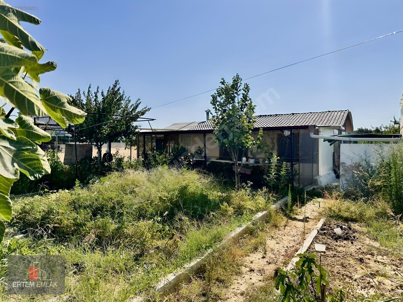 Manisa Yunusemre Osmancalı Satılık Müstakil 600 M2 Bahçeli Ev