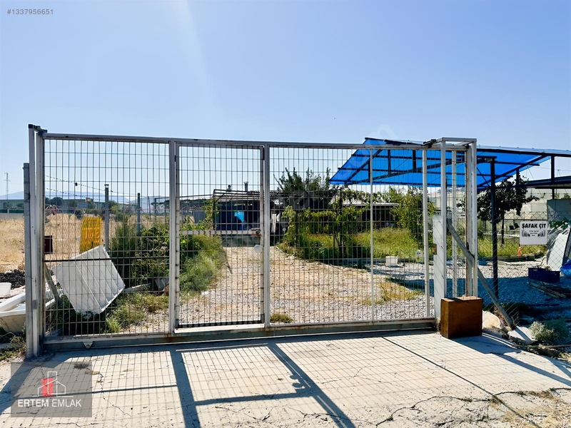 Manisa Yunusemre Osmancalı Satılık Müstakil 600 M2 Bahçeli Ev — fotoğraf 2