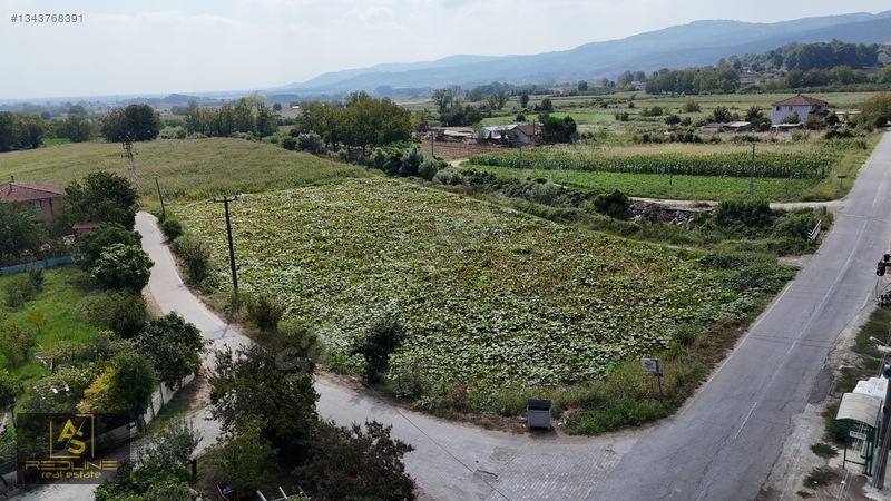 "as Redline'dan Beşevler Cadde Üzeri Satılık Köşe Parsel" — fotoğraf 3