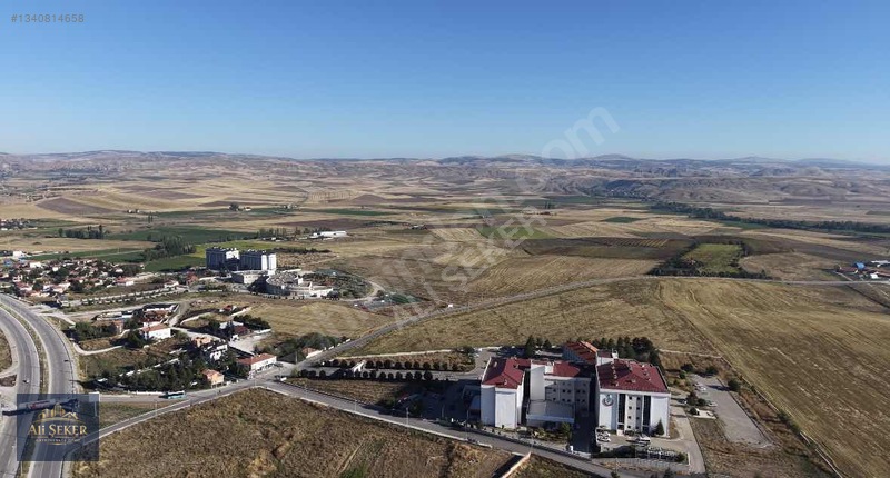 Alaca Devlet Hastanesi Yanında Satılık 478 M² İmarlı Arsa — fotoğraf 5