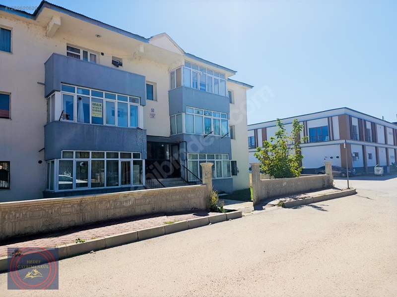 Hedef'ten Dadaşkent Spor Lisesi Karşısı Kiralık Arakat 2+1 Daire — fotoğraf 15