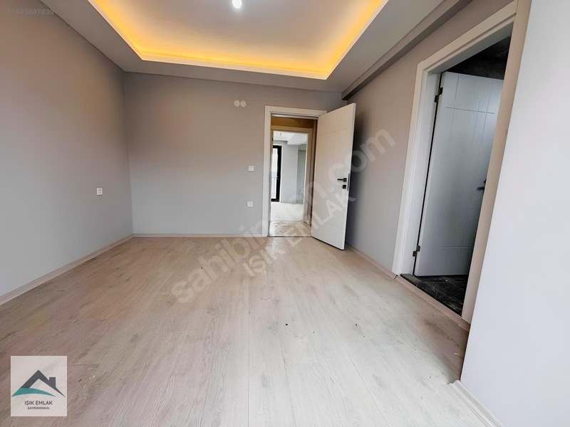 Işık Emlaktan 3+1 Havuzlu Güvenlikli Yerden Isıtmalı Klimalı — fotoğraf 38
