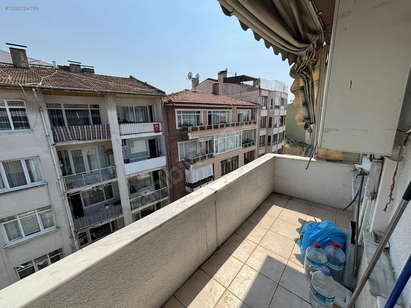 Yuvam Emlaktan Çarşı İçinde Postane Sokakağında Masrafsız 2+1 — fotoğraf 9