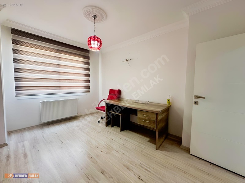 Rehber'den Güzelyalı Mahallesinde 3+1 K.mutfak Yapılı Lüx Daire — fotoğraf 11