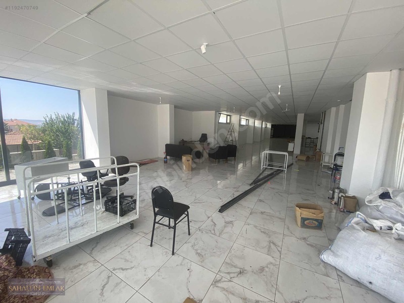 İlke Haus Sitesinde 700m2 Dükkan Veya Mağza Cade Üstü — fotoğraf 10