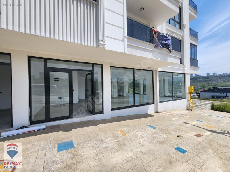 Atakum Büyükkolpınarda Köşe Konumlu 170 M² Kiralık Dükkan