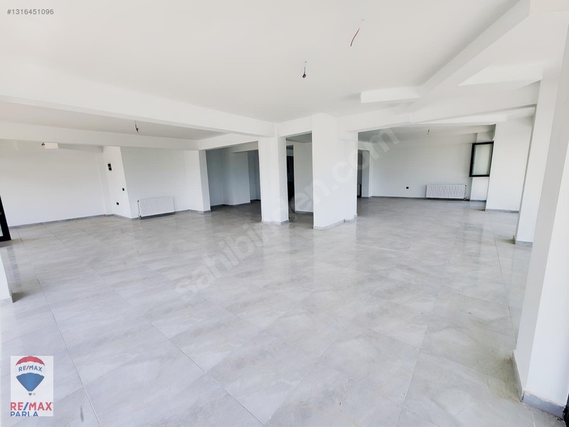 Atakum Büyükkolpınarda Köşe Konumlu 170 M² Kiralık Dükkan — fotoğraf 3