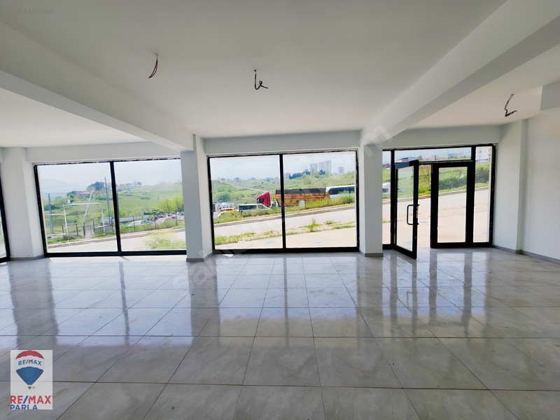 Atakum Büyükkolpınarda Köşe Konumlu 170 M² Kiralık Dükkan — fotoğraf 8