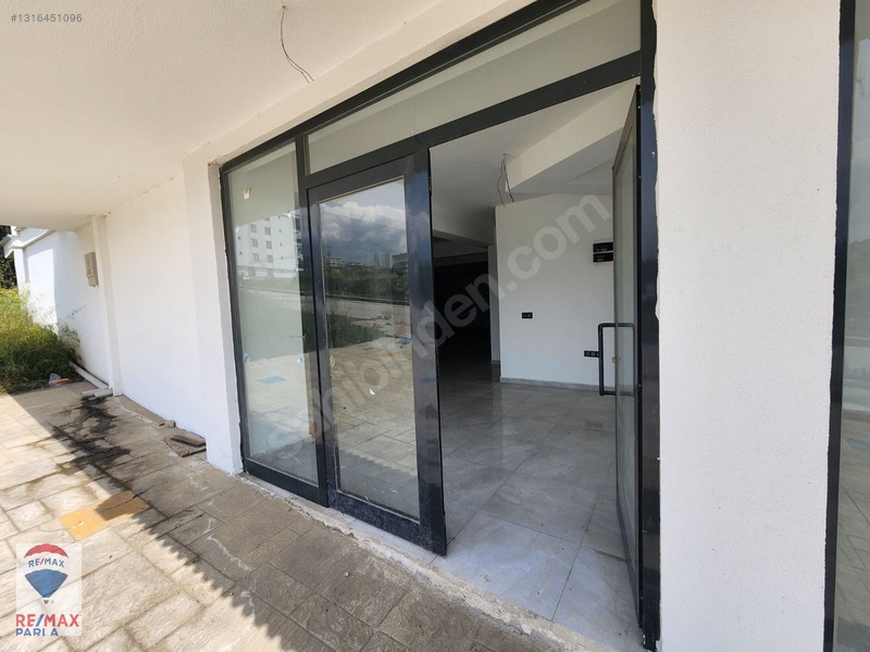 Atakum Büyükkolpınarda Köşe Konumlu 170 M² Kiralık Dükkan — fotoğraf 9